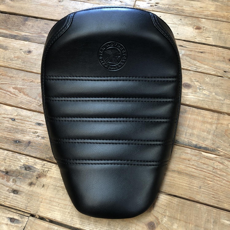 Indian Scout Bobber / Rogue rider's solo seat - black